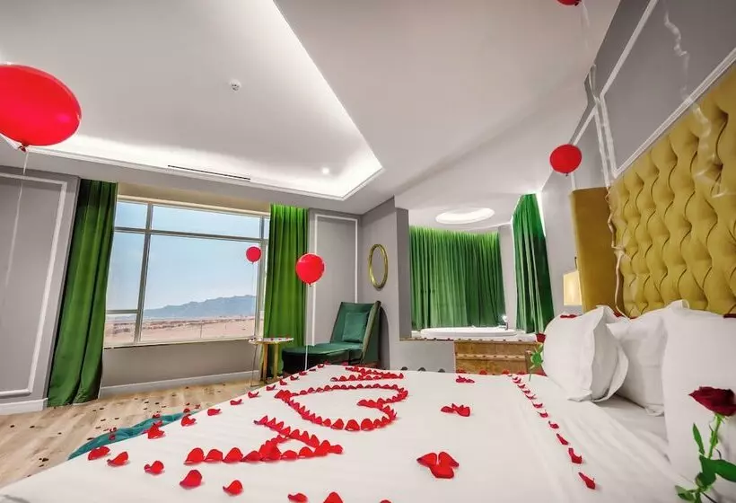 Hotelli Suknai Royal