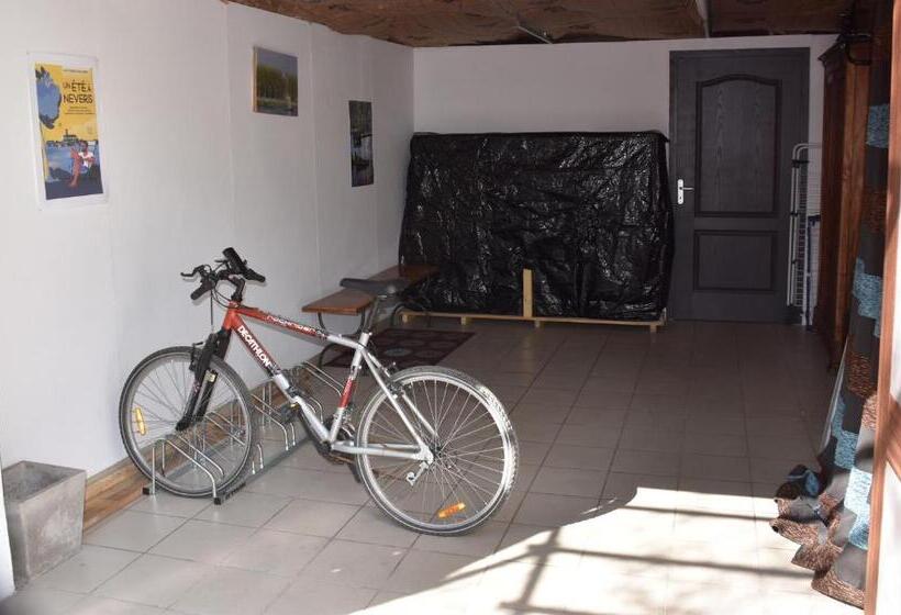 住宿加早餐  Chambre D Hôtes Le Cadran Des Chauvelles