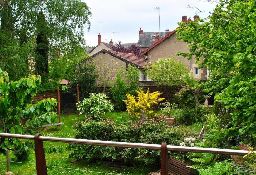 住宿加早餐  Chambre D Hôtes Le Cadran Des Chauvelles