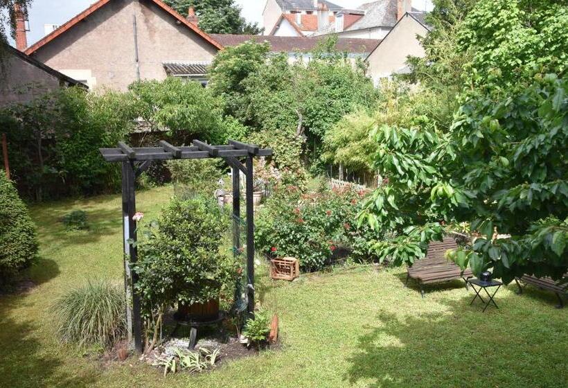 住宿加早餐  Chambre D Hôtes Le Cadran Des Chauvelles