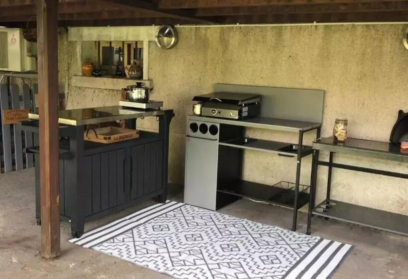 تختخواب و صبحانه Chambre D Hôtes Le Cadran Des Chauvelles