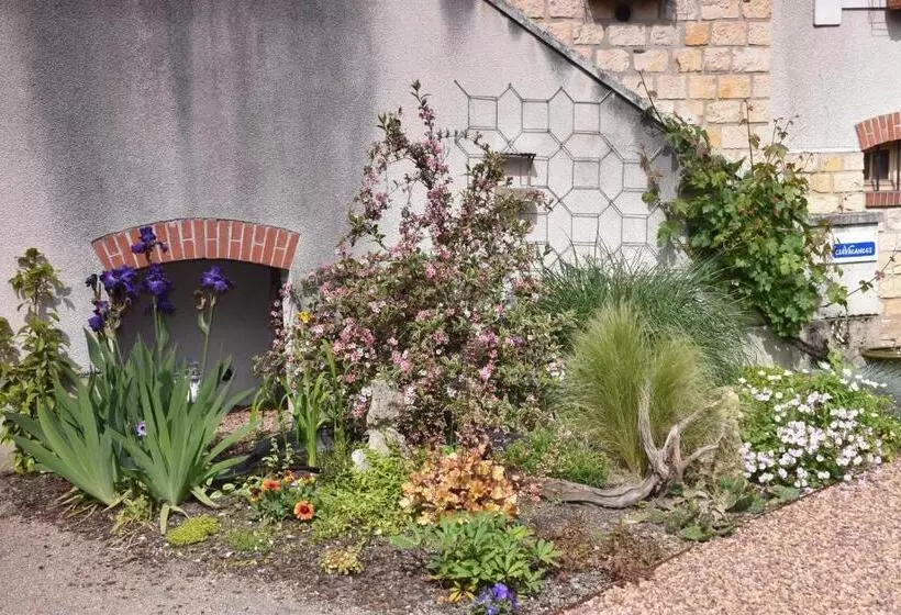 تختخواب و صبحانه Chambre D Hôtes Le Cadran Des Chauvelles