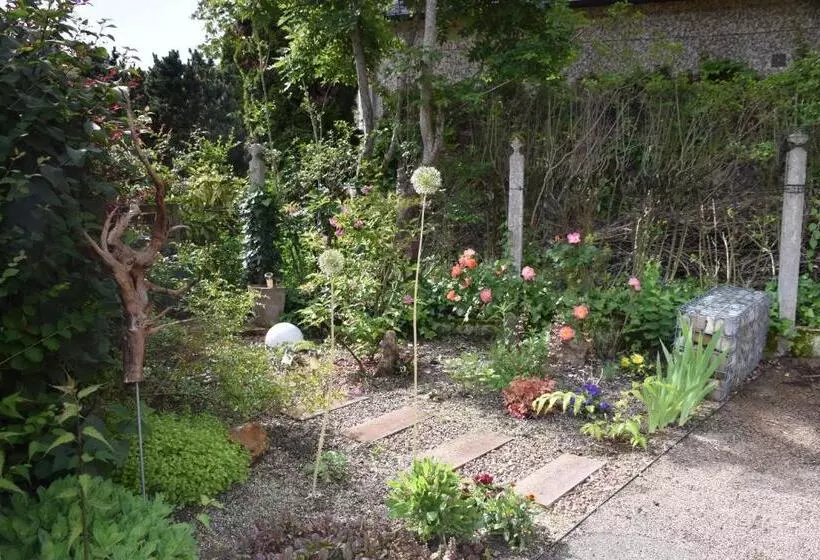 تختخواب و صبحانه Chambre D Hôtes Le Cadran Des Chauvelles