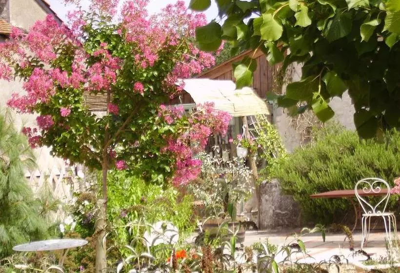 ベッドアンドブレックファースト Chambres D Hôtes Les Bournais   Le Clos Milady