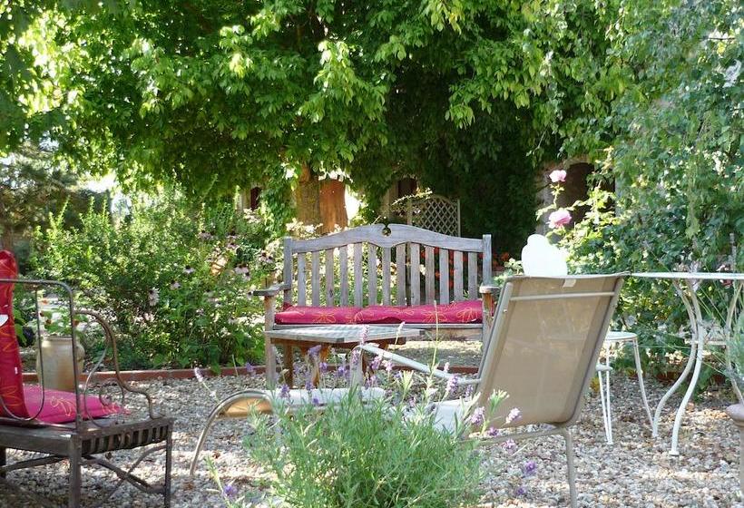 مبيت وإفطار Chambres D Hôtes Les Bournais   Le Clos Milady