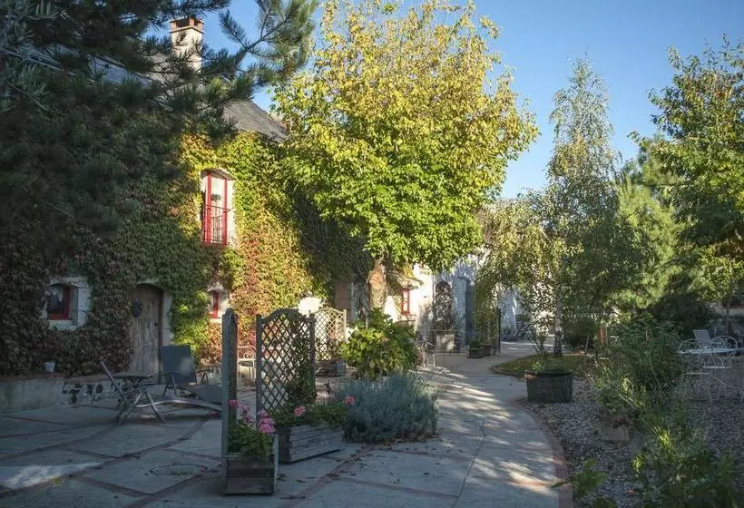 ベッドアンドブレックファースト Chambres D Hôtes Les Bournais   Le Clos Milady
