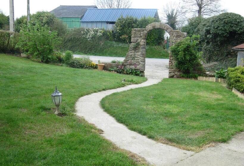 민박 Chambres D'hôtes La Pinderie