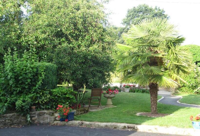 민박 Chambres D'hôtes La Pinderie