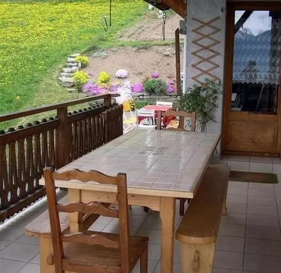 Aamiaismajoitus (B&B) Chambres D'hôtes Les Terrasses De Varme