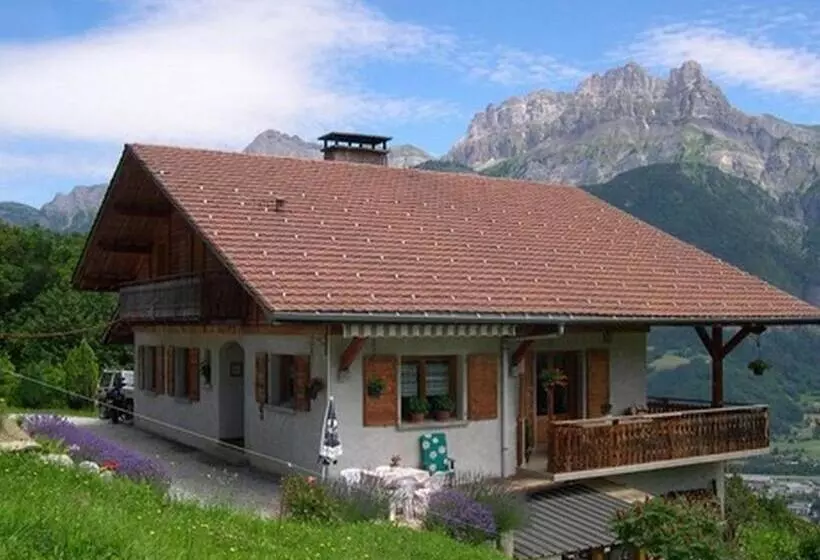Aamiaismajoitus (B&B) Chambres D'hôtes Les Terrasses De Varme