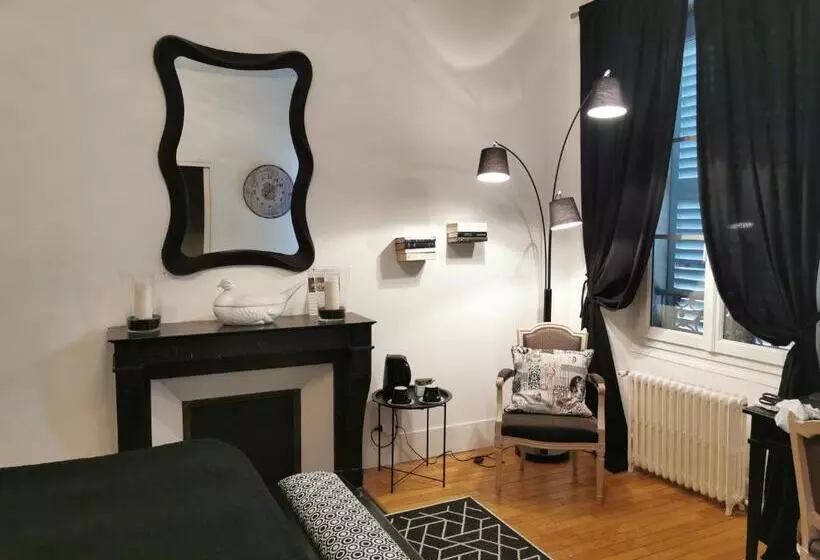 ベッドアンドブレックファースト Demeure Les Aiglons, Chambres D Hôtes & Spa