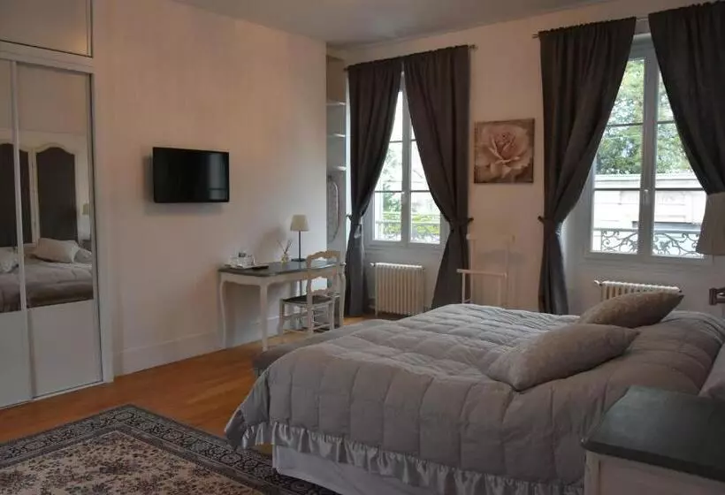 ベッドアンドブレックファースト Demeure Les Aiglons, Chambres D Hôtes & Spa