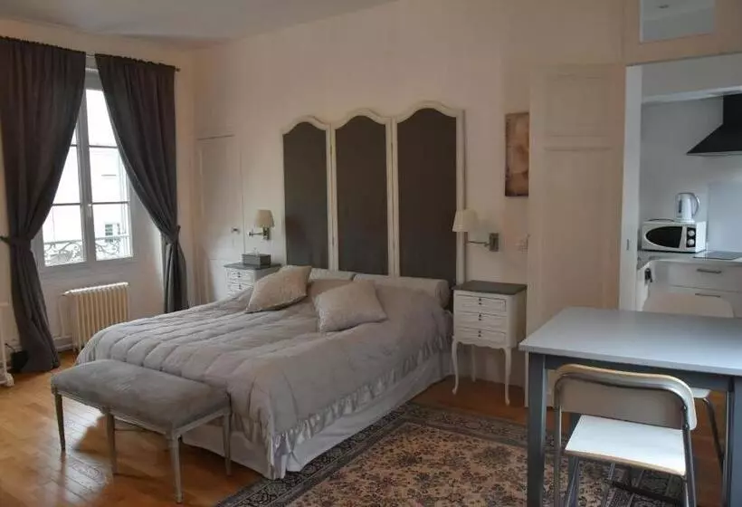 ベッドアンドブレックファースト Demeure Les Aiglons, Chambres D Hôtes & Spa