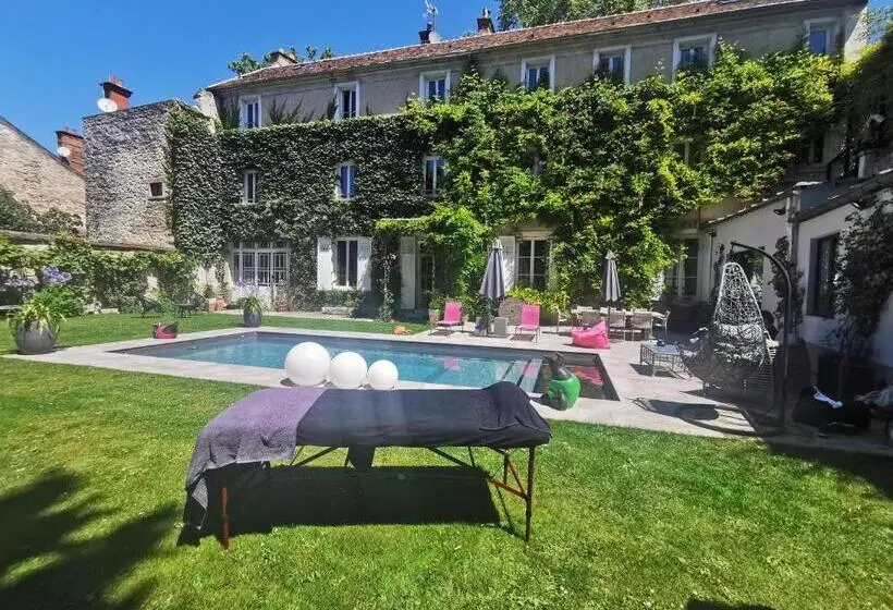 ベッドアンドブレックファースト Demeure Les Aiglons, Chambres D Hôtes & Spa