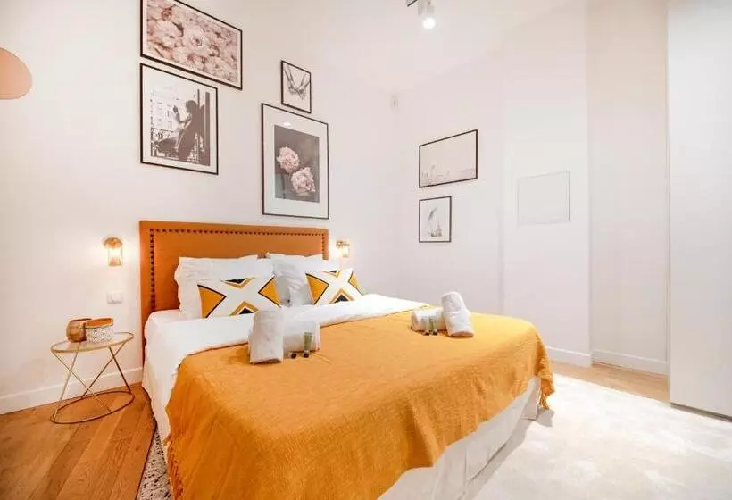 تختخواب و صبحانه Dreamyflat Charonne