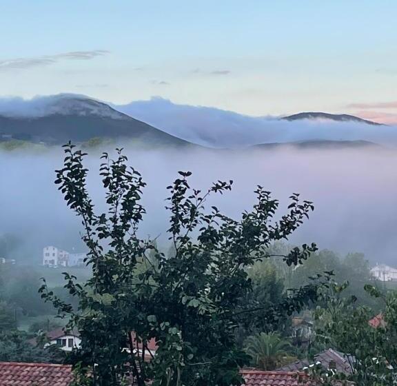 مبيت وإفطار Guest House Maison Iratzean