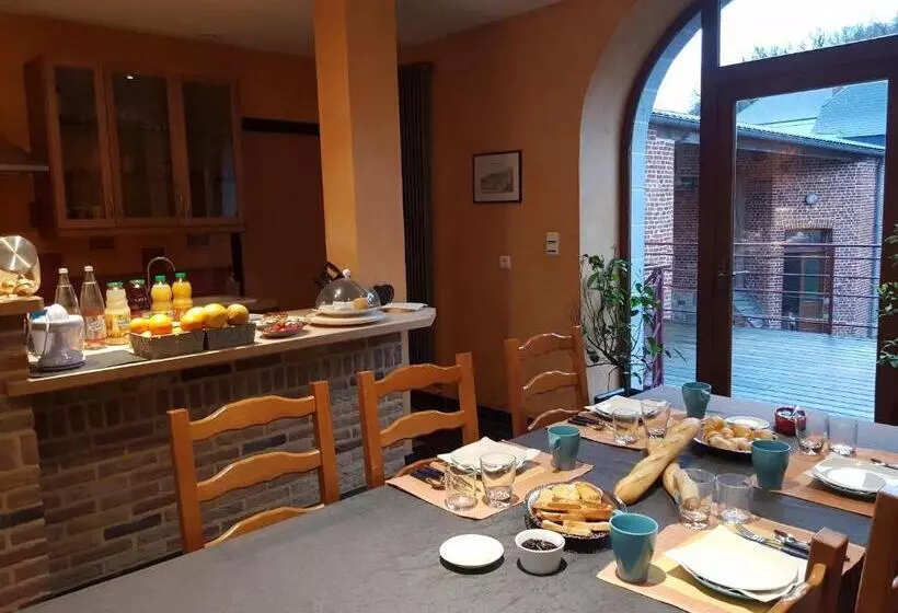 Aamiaismajoitus (B&B) La Forge De Labbaye