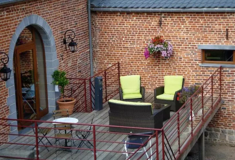 Aamiaismajoitus (B&B) La Forge De Labbaye