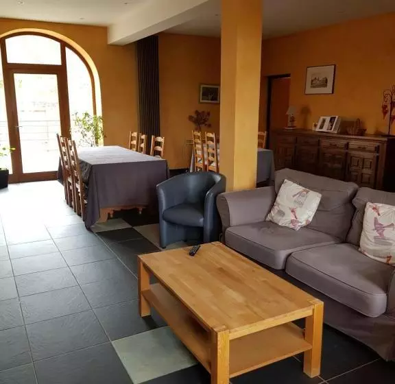 Aamiaismajoitus (B&B) La Forge De Labbaye
