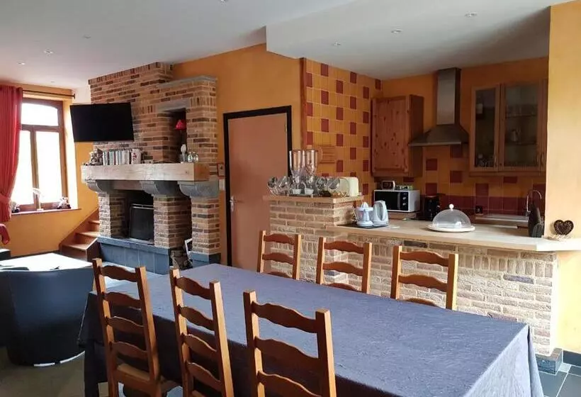 Aamiaismajoitus (B&B) La Forge De Labbaye