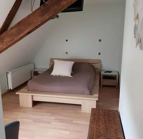 Aamiaismajoitus (B&B) La Forge De Labbaye