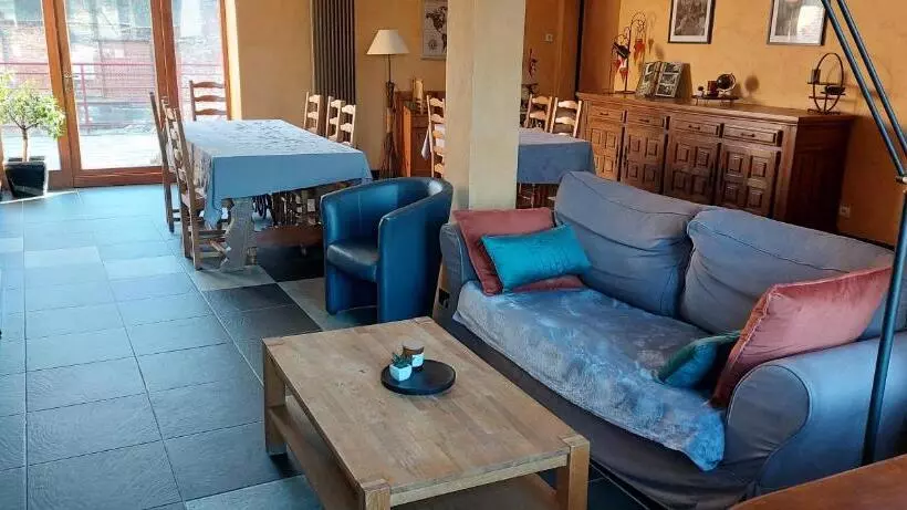 Aamiaismajoitus (B&B) La Forge De Labbaye