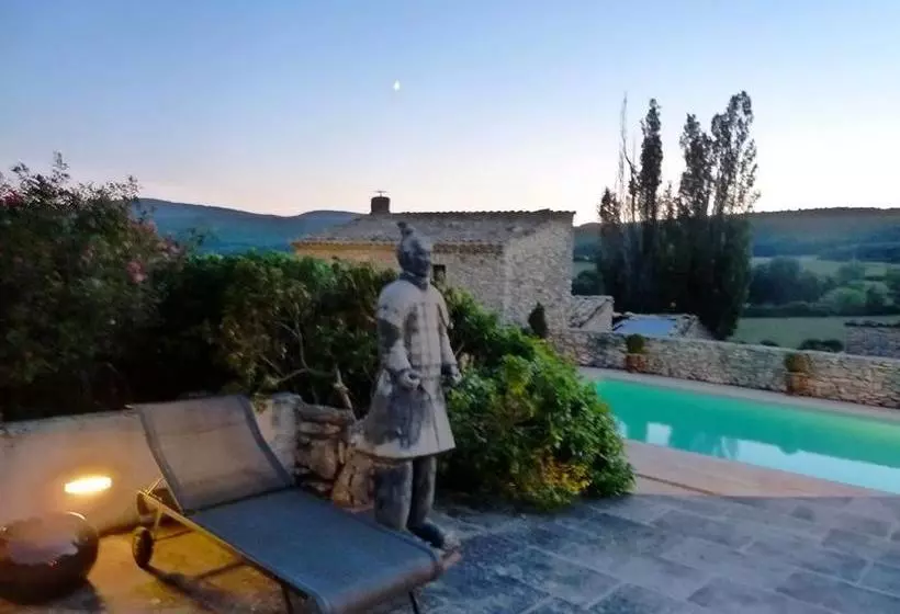 Aamiaismajoitus (B&B) Le Clos Des Amandiers
