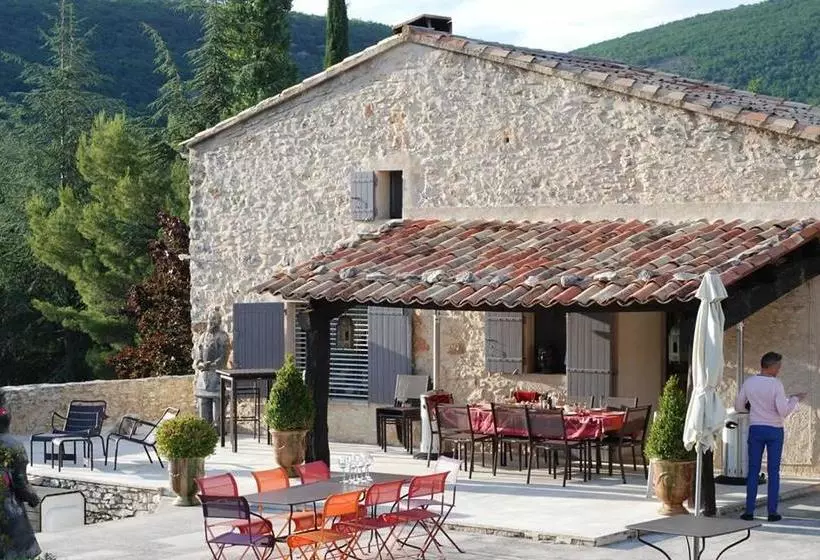 Aamiaismajoitus (B&B) Le Clos Des Amandiers