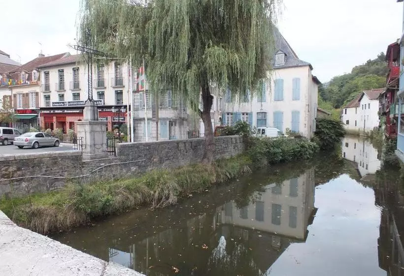 Aamiaismajoitus (B&B) Le Trianon De Salies