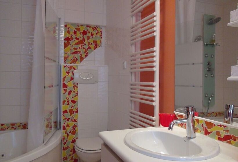 住宿加早餐 Logis Des Douves