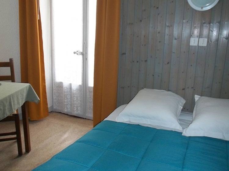 فندق De La Grotte