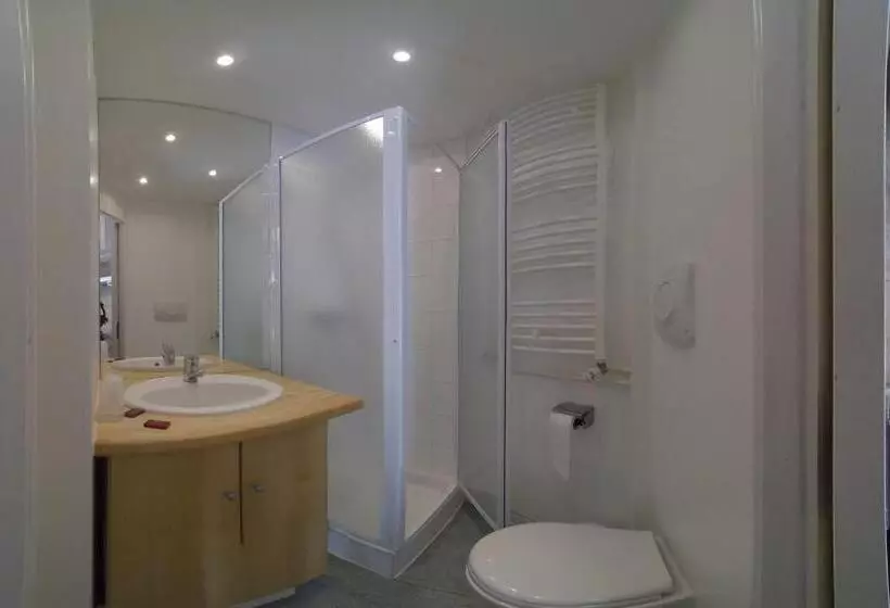 ホテル Hôtel Les Gardettes