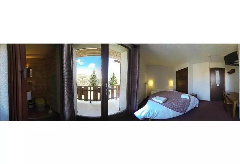 ホテル Hôtel Les Gardettes