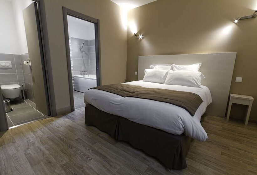 فندق Hôtel Les Petits Oreillers