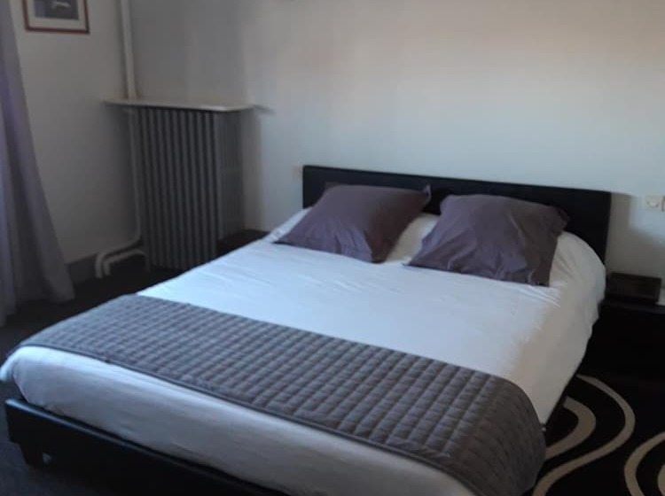 בית מלון כפרי Le Royal