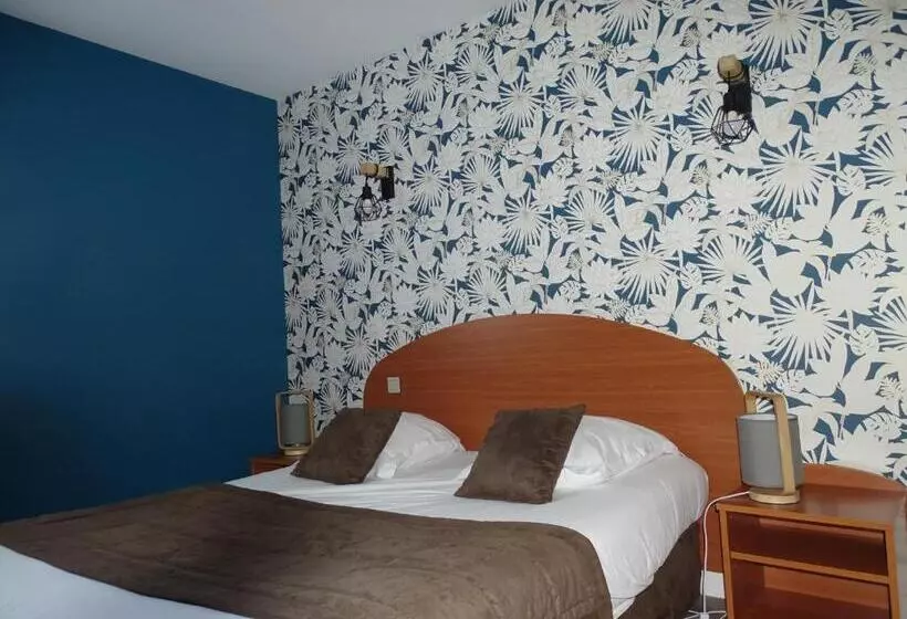 Hotelli Logis Hôtel Les 3 Marchands
