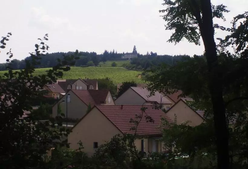 ベッドアンドブレックファースト Chambre D'hôte De La Belle Jardinière