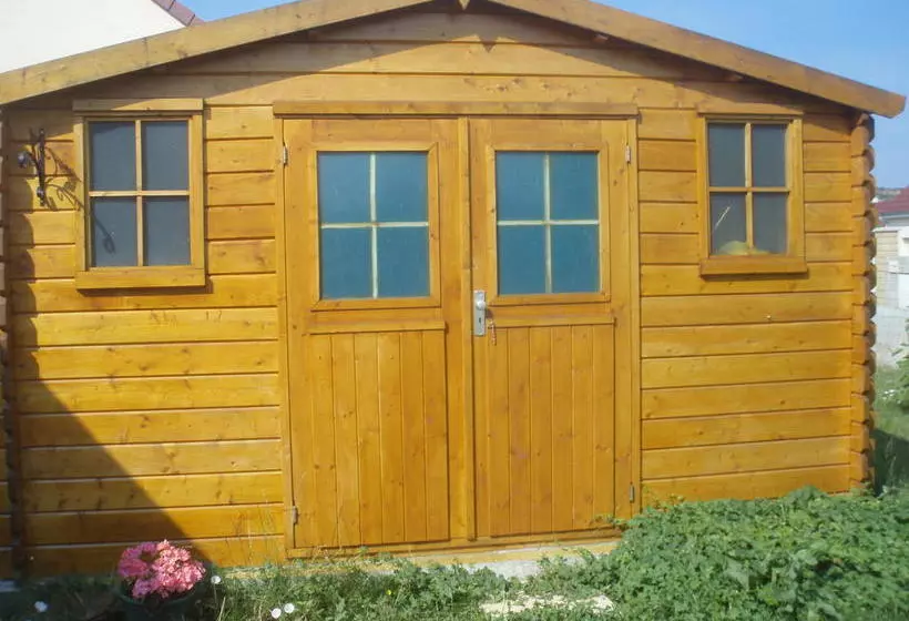 ベッドアンドブレックファースト Chambre D'hôte De La Belle Jardinière