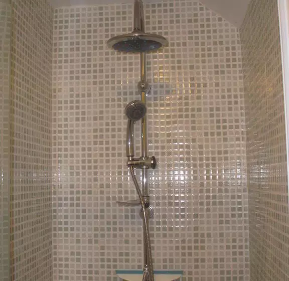 ベッドアンドブレックファースト Chambre D'hôte De La Belle Jardinière