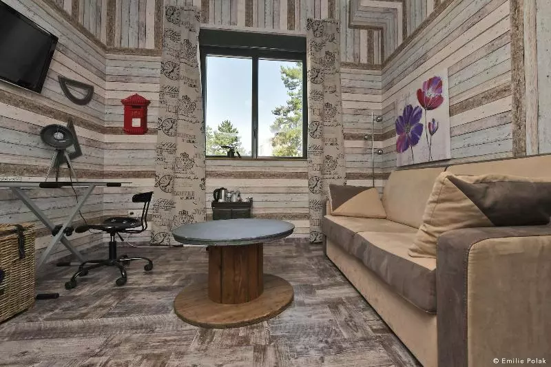 تختخواب و صبحانه Chambres D Hôtes La Filature