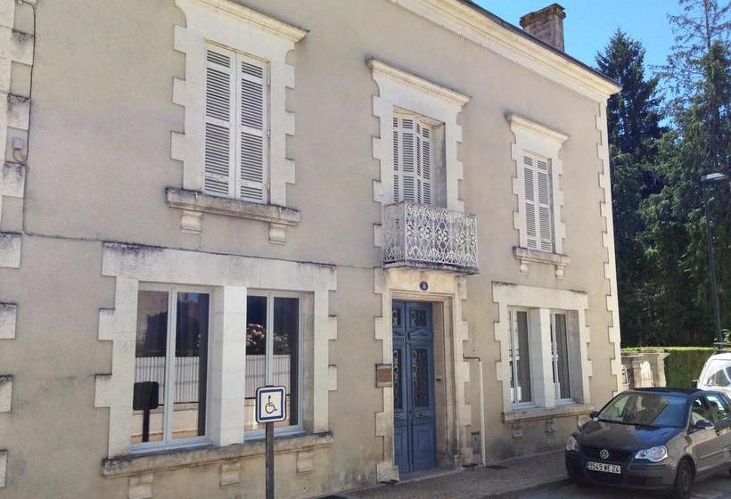 ベッドアンドブレックファースト Chambres D Hôtes De La Fontaine