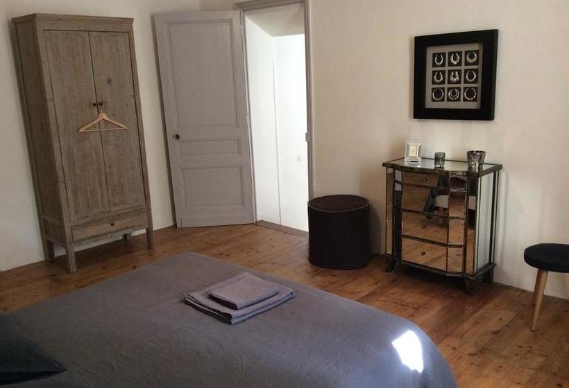 ベッドアンドブレックファースト Chambres D Hôtes De La Fontaine