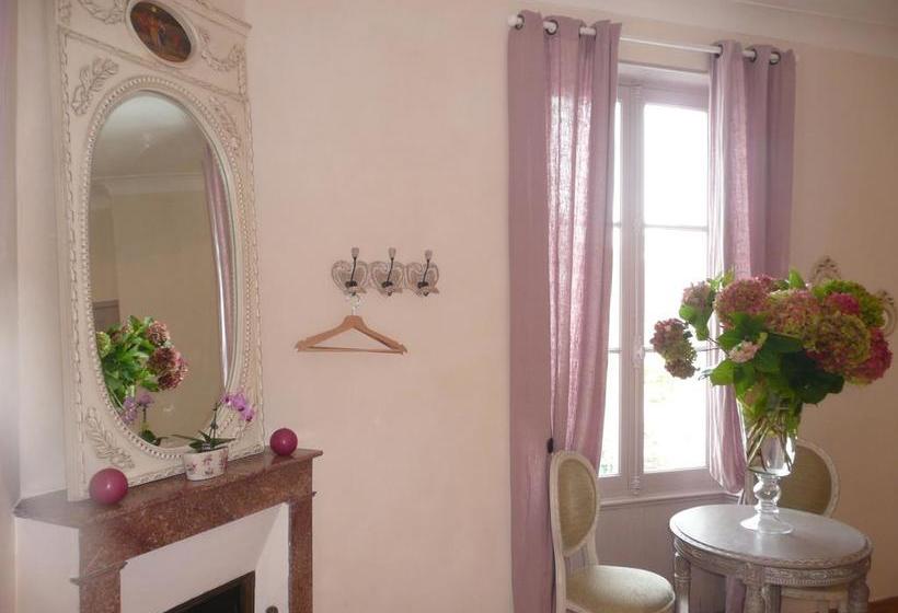 ベッドアンドブレックファースト Chambres D Hôtes De La Fontaine