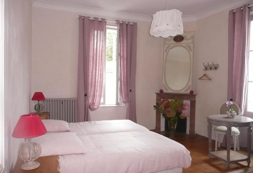 ベッドアンドブレックファースト Chambres D Hôtes De La Fontaine