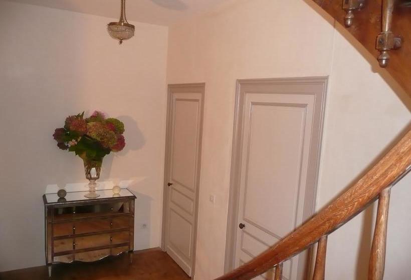 ベッドアンドブレックファースト Chambres D Hôtes De La Fontaine