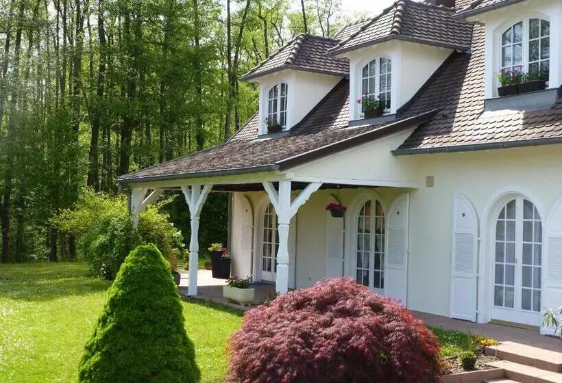 Aamiaismajoitus (B&B) Chambres D Hôtes La Parenthez