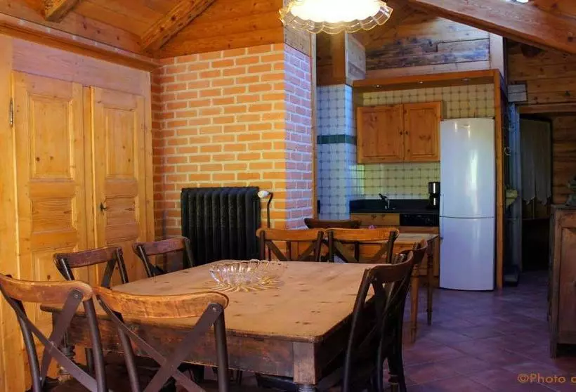 تختخواب و صبحانه Chambres D'hôtes Le Barna