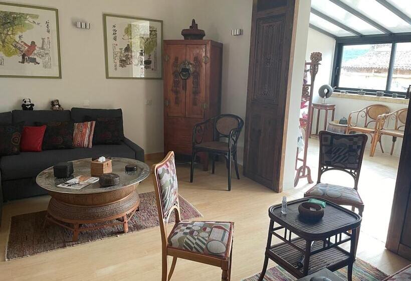 ベッドアンドブレックファースト La Cour Carrée