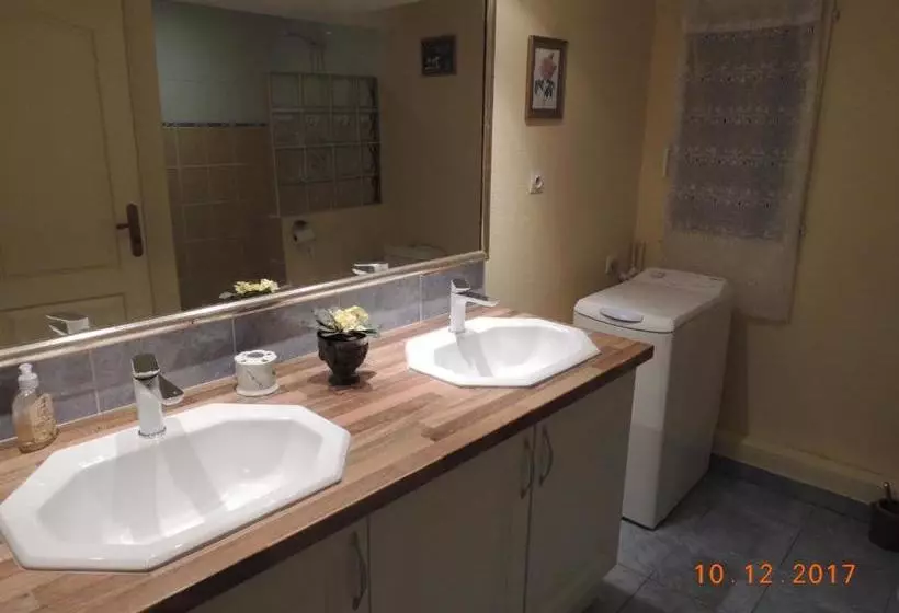 Aamiaismajoitus (B&B) La Jarillais
