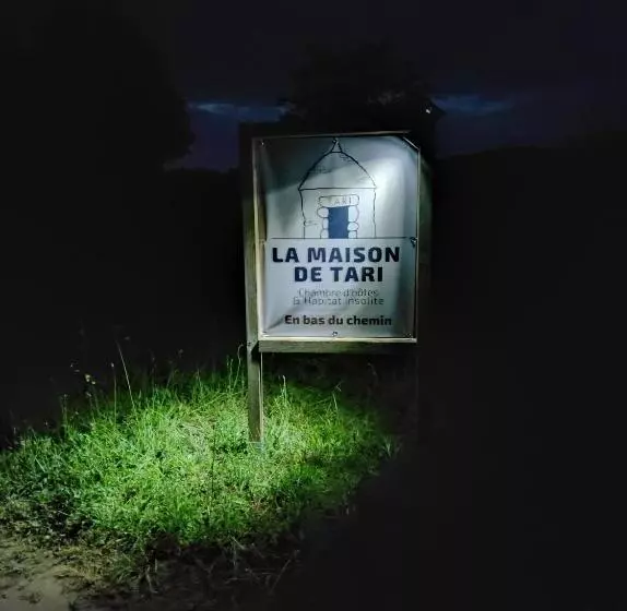 Aamiaismajoitus (B&B) La Maison De Tari